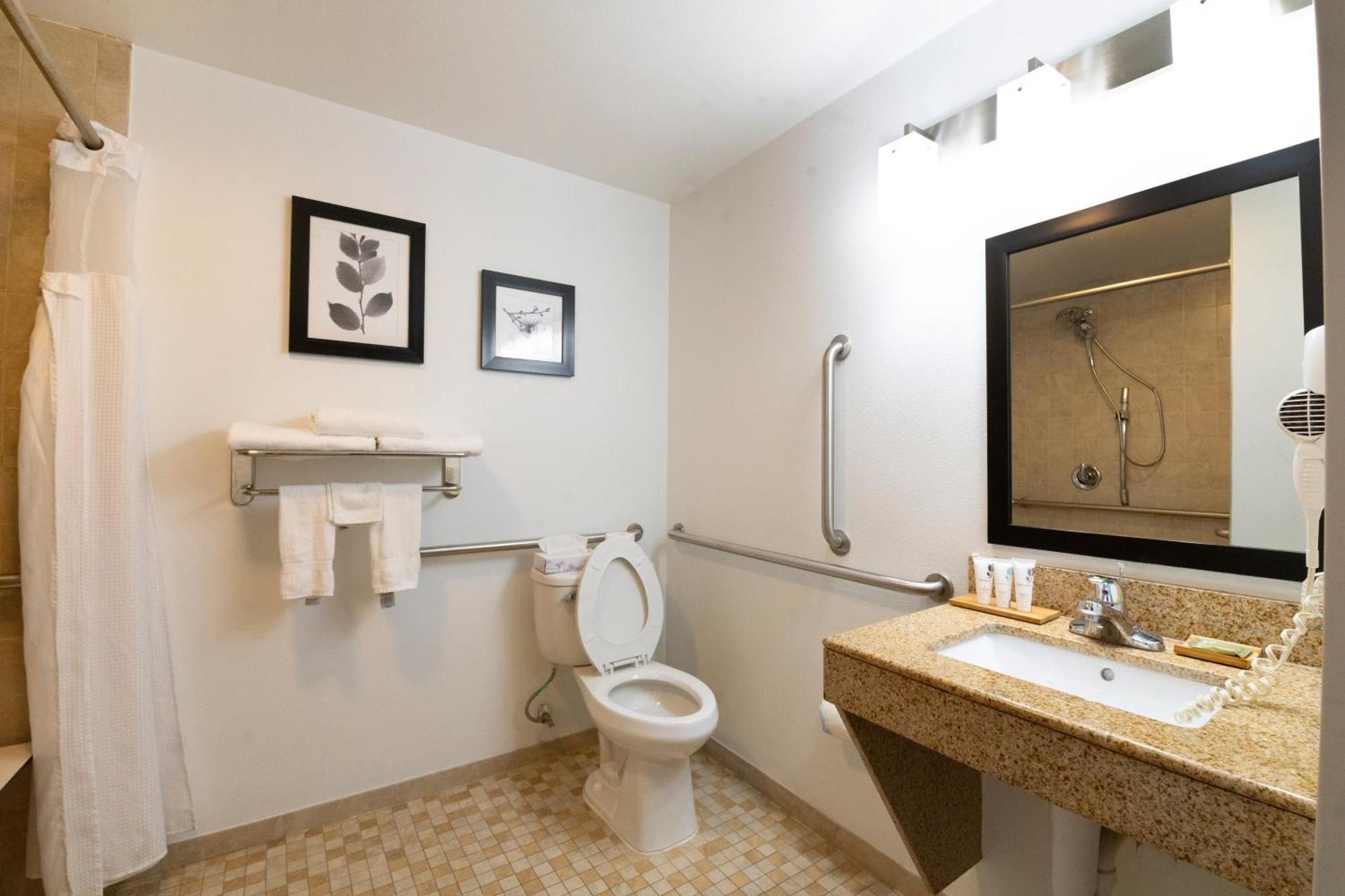 Country Inn & Suites By Radisson, Harrisburg - Hershey West, Pa ภายนอก รูปภาพ